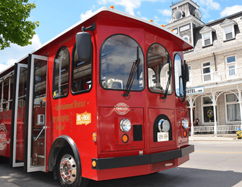 Kingston: Trolley City Tour - The guide and the ride experience: what to listen for, and what to watch