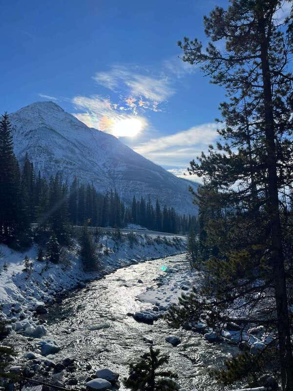 Kootenay: From Icy Mountain Rivers to Steamy Hot Springs - Kootenay Valley Viewpoint: Mitchell and Vermillion range wow time
