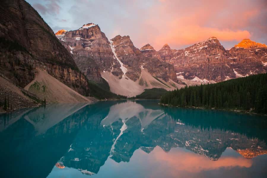 Lake Louise Emerald Lake Johnston Canyon Banff Town YohoTour - Pickup and van comfort from Calgary, Canmore, or Banff