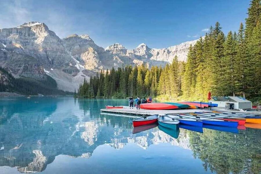 Lake Louise, Emerald Lake, Minnewanka Cruise & Banff Town - A 9-10 Hour Lakes-and-Gondola Circuit From Banff or Canmore