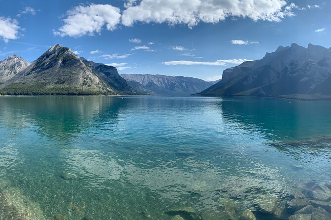 Lake Louise, Moraine Lake and the Icefields Parkway Full-Day Tour - Lake Louise: iconic views plus a chance to enjoy the hotel area