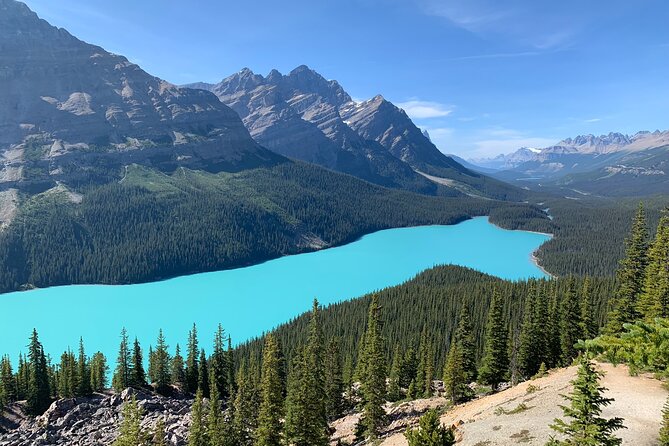 Lake Louise, Moraine Lake and the Icefields Parkway Full-Day Tour - Moraine Lake and the rockpile view, with a real season check