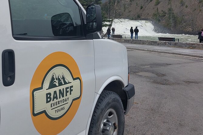 Lake Louise, Moraine Lake, Banff Tour from Calgary/Canmore/Banff - Surprise Corner and Bow Falls: quick stops done right