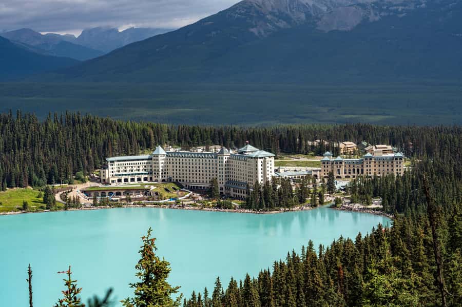 Lakes Moraine, Louise, Emerald, Johnston Canyon & Yoho Tour - Key things I’d bet on before you book