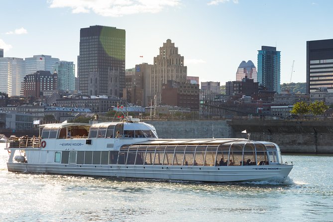 Le Bateau-Mouche Sightseeing Cruise in Montreal - The route that builds your Montreal mental map