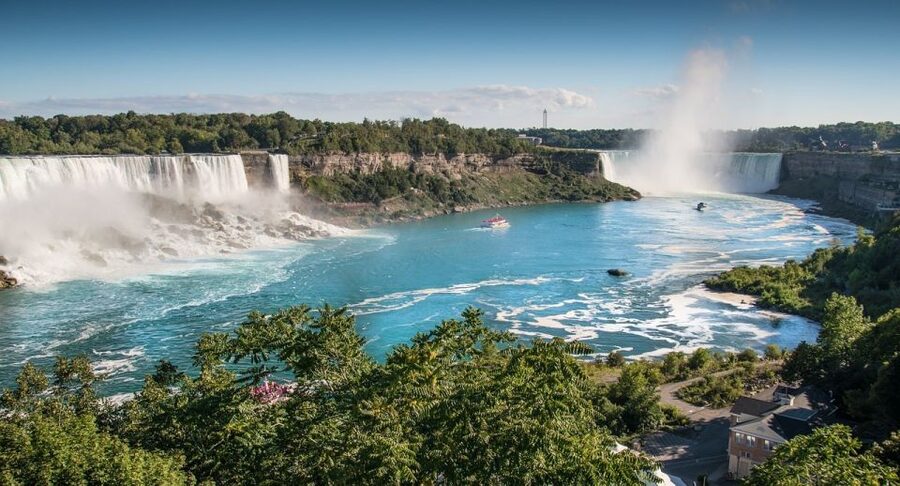 Luxury Day Trip: Niagara on the Lake, Wine & Falls - Who this tour suits best, and who should look elsewhere