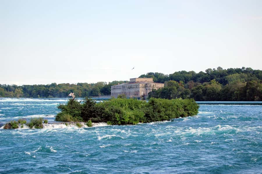 Luxury Day Trip: Niagara on the Lake, Wine & Falls - Price and value: is $182 per person actually fair for what you get?
