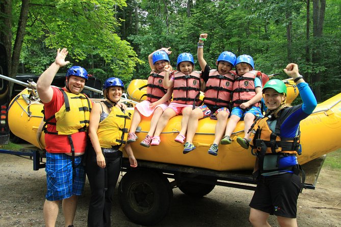 Madawaska River Family Rafting - The raft ride itself: what 5 kilometres of whitewater feels like