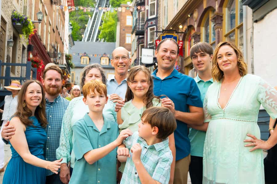 Magical memories in Quebec City with a local photographer - Why a private photo session beats the usual photo hunt