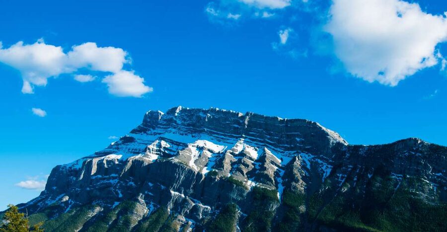 Minnewanka/Banff Gondola/Johnston Canyon/Moraine Lake Louise - Moraine Lake (June to Oct) and the Ten Peaks feeling