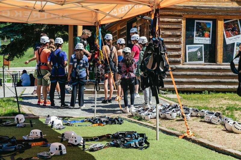 Mont Tremblant: Summit Zip-Lining Tour with 5 Zip Lines - Language options, group energy, and how the guides shape your comfort