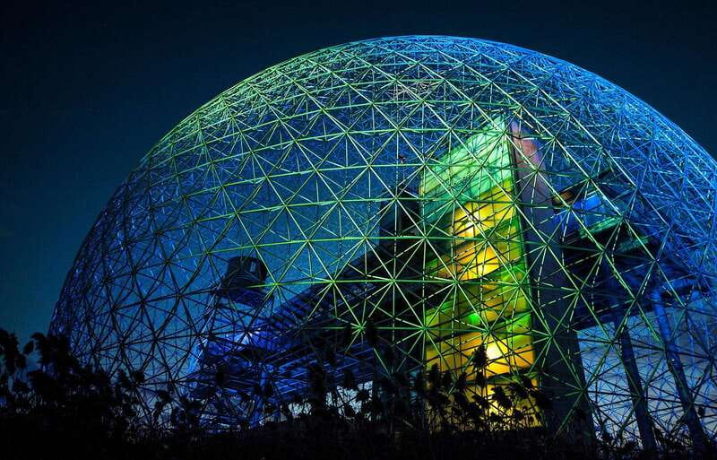 Montreal: 5 Attractions Pass - Science and science-adjacent fun: Montreal Science Center and PHI Centre