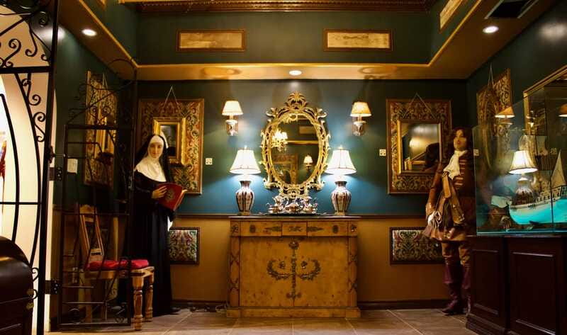 Montreal: Art Center and Museum Audio Guided Tour - The permanent collection: modern meets 19th-century Europe