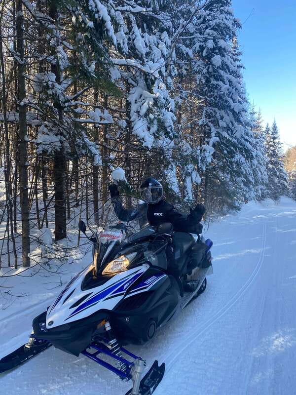 Montreal: Canadian Forest Guided Tour by Snowmobile - Group Size, Private Options, and Why the Pace Matters
