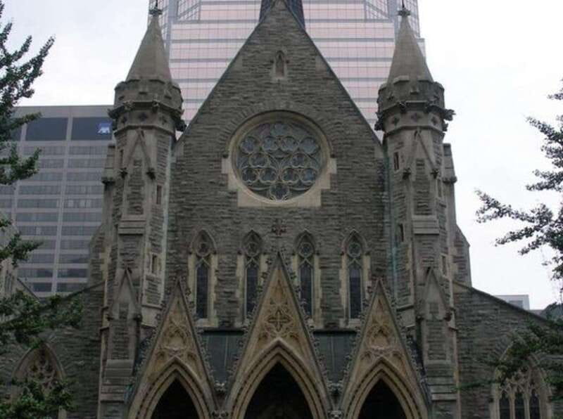 Montreal : Downtown & Underground Walking Tour with a Guide - Place Ville Marie and the logic of downtown planning
