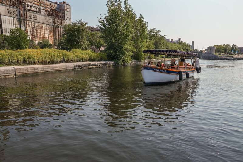 Montreal: Electric Boat Cruise with Onboard Drinks - Old Port highlights you can spot fast, even if you only glance