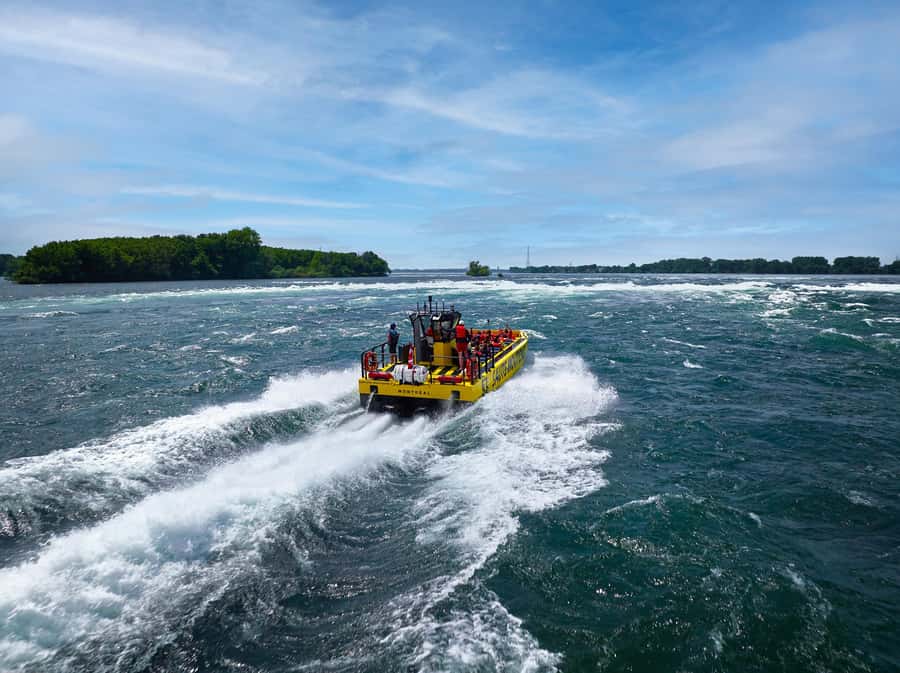 Montreal: Lachine Rapids Sightseeing Tour - Comfort, pace, and what to wear for jet boat realism