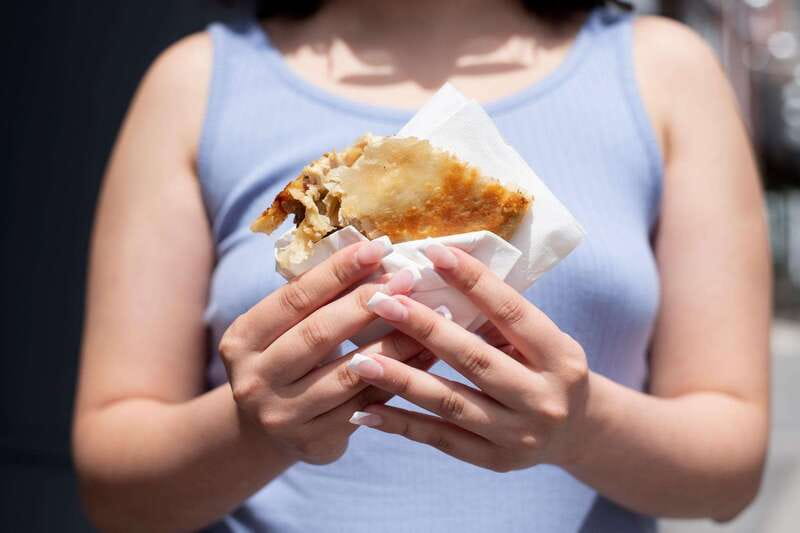 Montreal: Mile-End Foodie Walking Tour with 7 Tastings - Should you book this Mile End foodie walking tour?