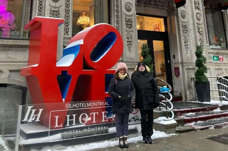 Montreal: Private custom walking tour with a guide - Hotel Pickup, Walking Pace, and When Public Transport Enters the Plan