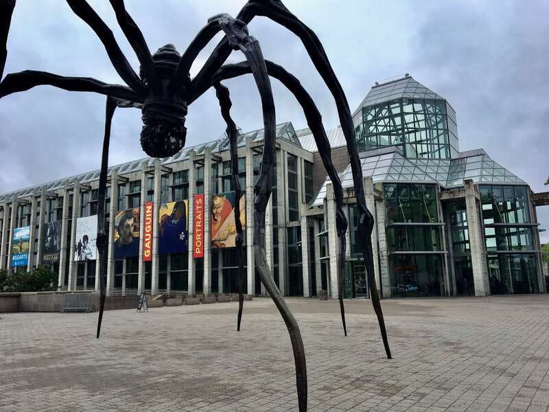 Montreal: Private Day Tour to Ottawa - Ottawa parks and the slower sightseeing window