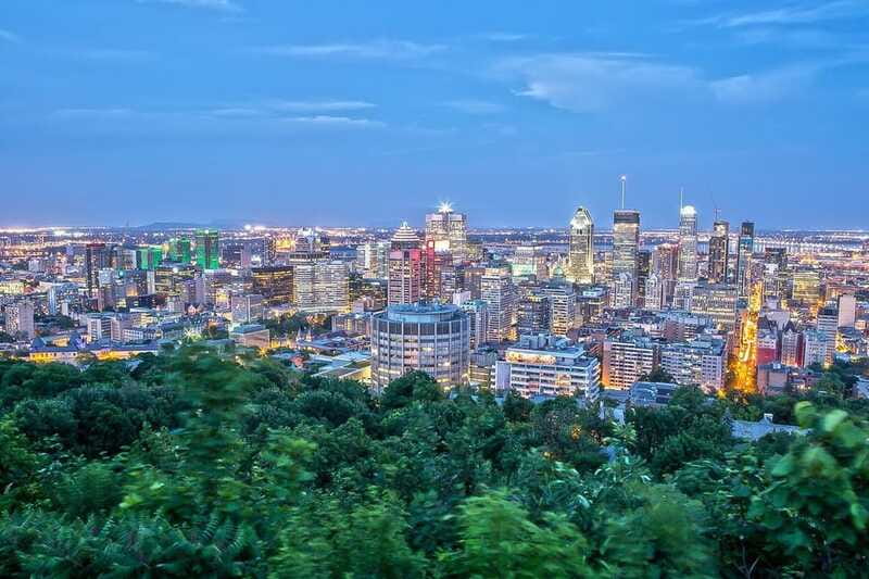 Montreal: Small Group Night Tour with La Grande Roue Entry - What You’re Really Paying for: $90 for Transport and Included Entry