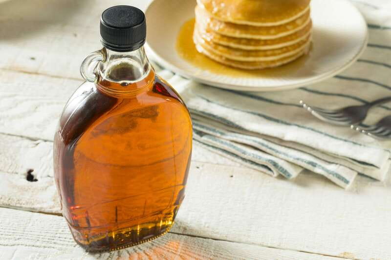 Montreal: Sugar Shack Maple Syrup Day Trip with Lunch - Should you book this Montreal maple syrup day trip?