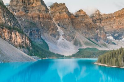 Moraine Lake & Lake Louise day Tour – from Canmore/Banff