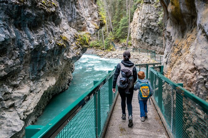 Moraine Lake, Lake Louise Johnston Canyon Banff National Park - Key highlights to know before you go