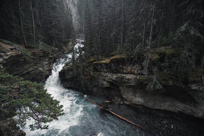Moraine Lake & Lake Louise Sunset & Wildlife Adventure - What to bring so you are not stuck mid-tour