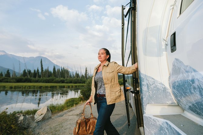 Mountain Lakes and Waterfalls - roundtrip from Banff - Key highlights worth getting excited about