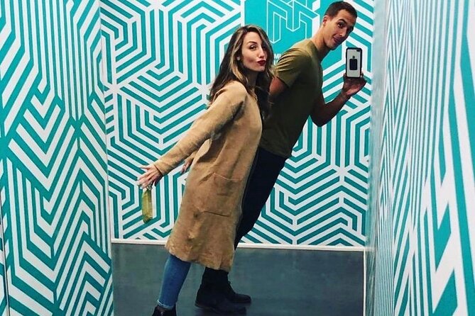 Museum of Illusions Admission in Toronto - Photo Spots, Staff Help, and the Real Reason This Works for Groups