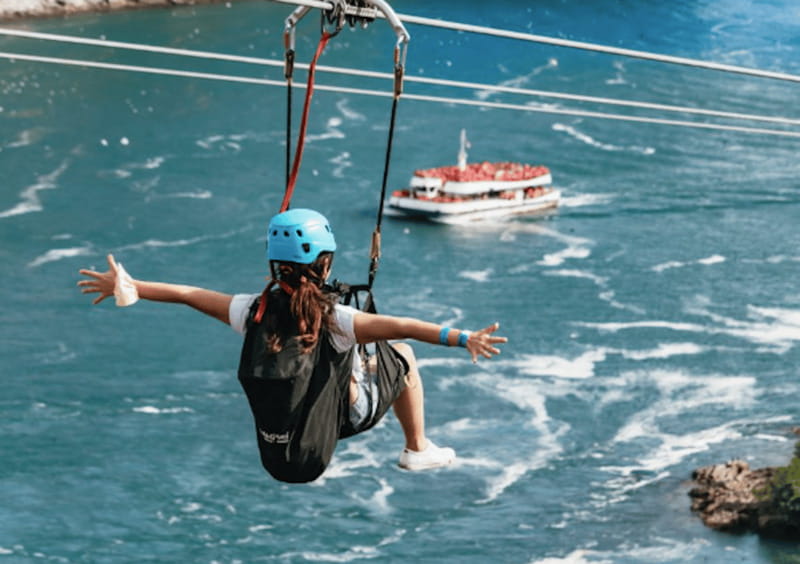 Niagara Falls, Canada: Early Bird Zip Line to The Falls - Where the ride starts at Clifton Hill (and how express check-in works)