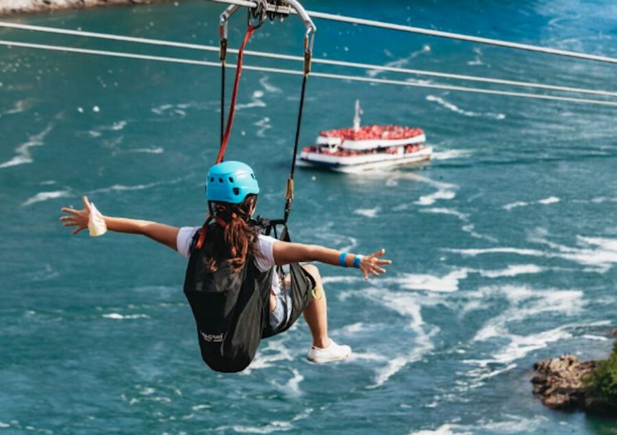 Niagara Falls, Canada: Early Bird Zip Line to The Falls - Shuttle back in air-conditioned vans, and why the logistics feel worth it