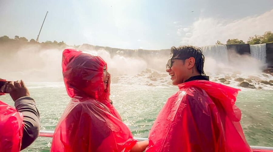 Niagara Falls Canada: Highlights Tour With Boat Cruise - Key highlights at a glance