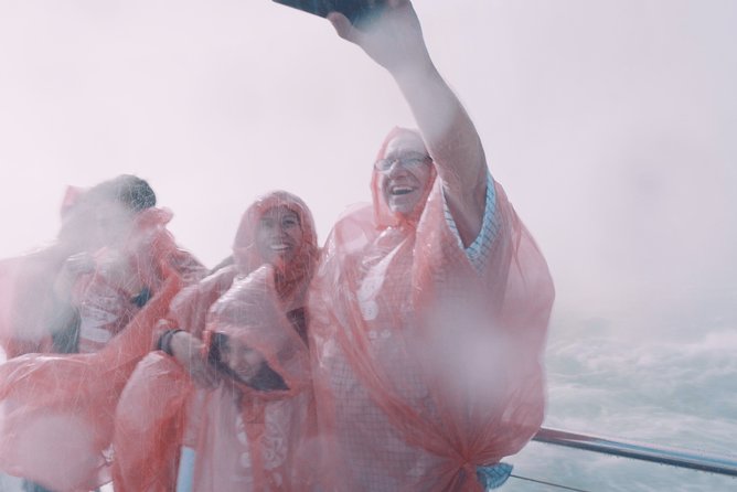 Niagara Falls Canada Tour: Helicopter, Boat, Behind Falls & Lunch - How the 5 to 6 hours usually feels on your feet