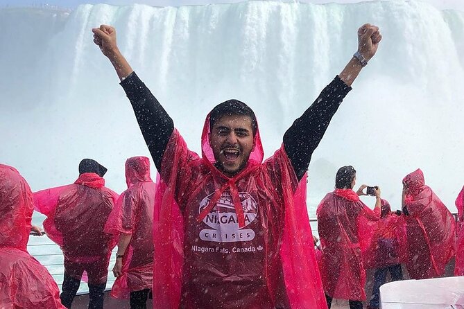 Niagara Falls Canada Walking Tour With Boat Cruise - Niagara Parkway walk: your best chance to see the falls from the river road