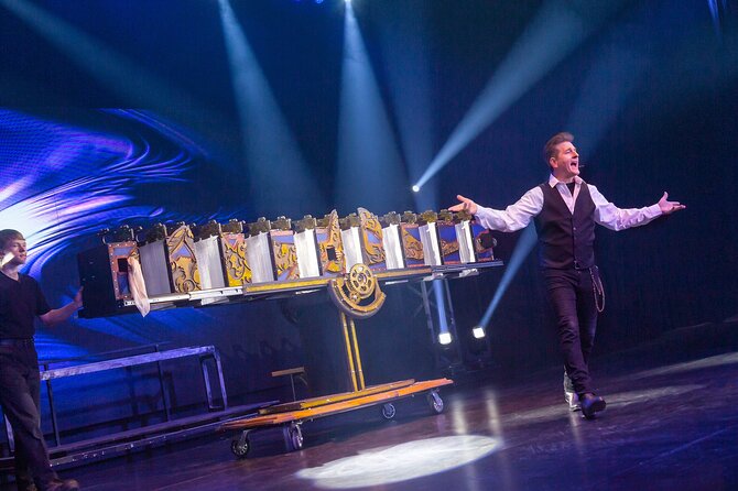 Niagara Falls, Canada: Wild Magic Show Ticket - Who’s on stage, and what that means for your night