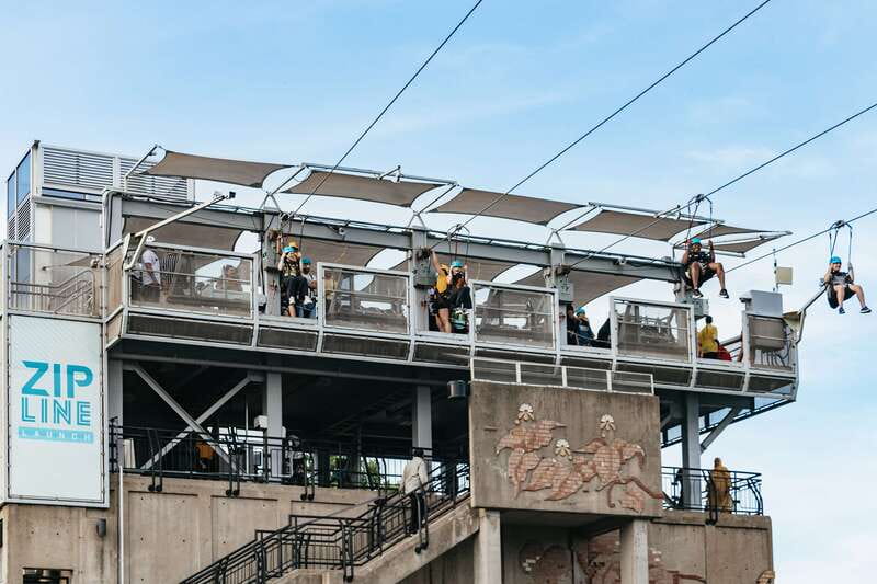 Niagara Falls, Canada: Zipline to The Falls - The flight itself: panoramic views with a big-dose of nature