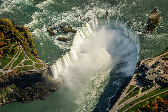 Niagara Falls Day Tour from Toronto (9 Hours) - The coach ride: comfortable, late-model, and built for a long day