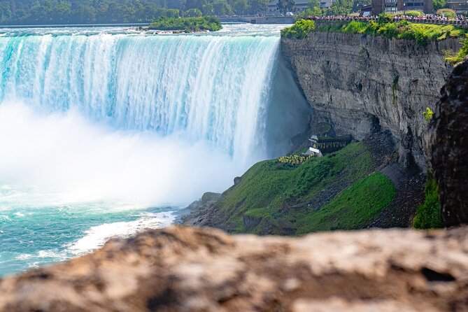 Niagara Falls Day Tour from Toronto and Skip the Line Boat Cruise - Niagara Falls time: how to make the most of 1 hour