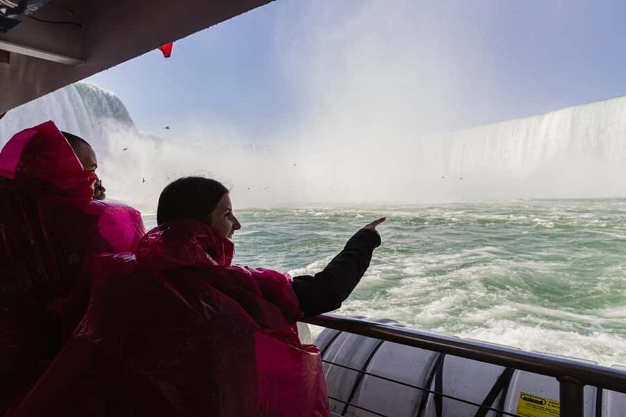 Niagara Falls: Early Access Boat & Journey Behind the Falls - Meeting point, timing, and what the morning schedule feels like