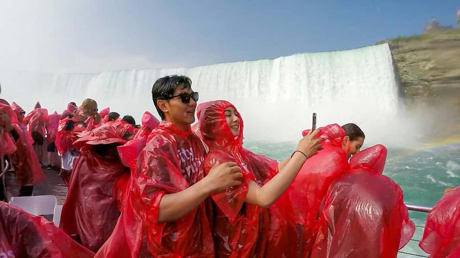 Niagara Falls Exclusive Walking Tour: Voyage to the Falls - Logistics that actually affect your day (and how to handle them)