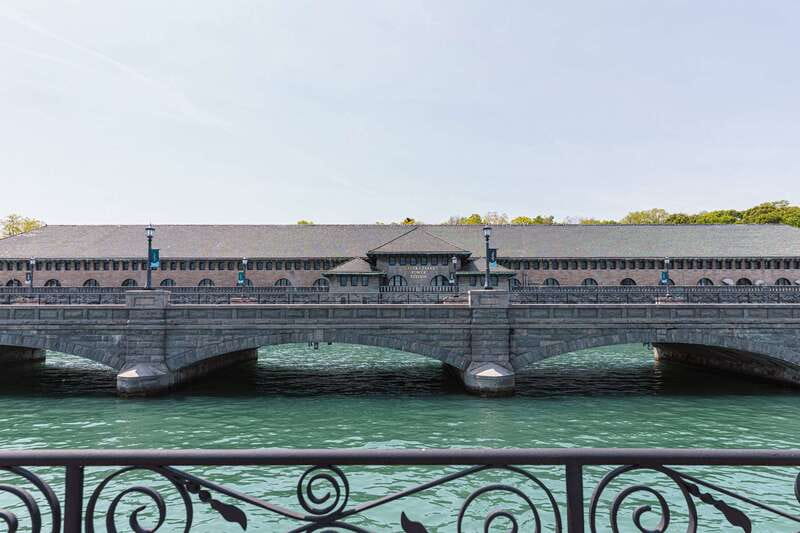 Niagara Falls: Skylon Tower & Power Station Guided Tour - Tailrace Tunnel audio guide: walking where the water went