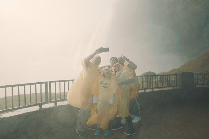 Niagara Falls Tour: Boat Cruise, Journey Behind Falls and Skylon - Guides Matter: The Difference Between a Tour and a Day Out