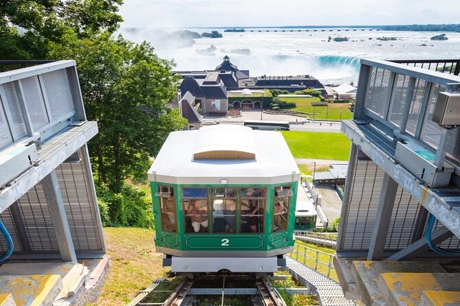 Niagara Falls Tour: Boat Cruise, Journey Behind Falls and Skylon - What to Pack for Niagara Mist and Wind