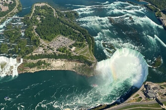 Niagara Falls Tour from Toronto with Winery & Niagara on The Lake - Budget reality: lunch and paid Niagara add-ons