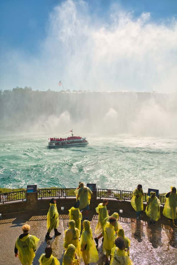 Niagara Falls Tour with Skip the Ticket Line Boat Cruise - Lunch above the falls: what to expect from the optional meal