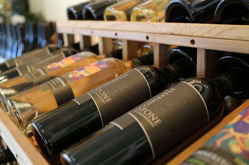 Niagara Falls: Winter Niagara Wine Tour with Transportation - Key highlights worth planning around