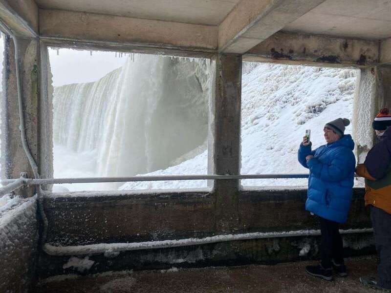 Niagara Falls: Winter Wonder Tour - Entering Journey Behind the Falls: 125 feet below the roar