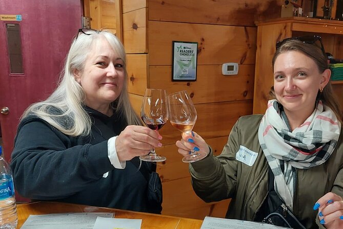 Niagara-on-the-Lake Cycle and Wine-Tasting Tour with Optional Lunch - Bicycles, helmets, and the e-bike upgrade for $50
